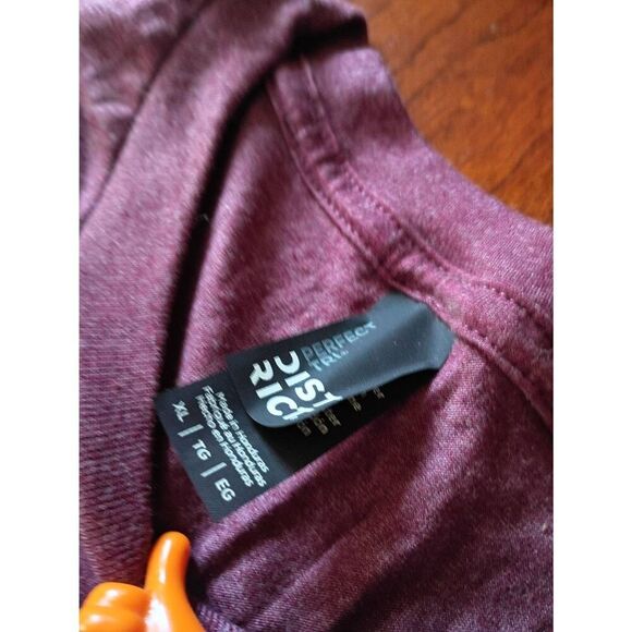 Good Spirits Wine & Tobacco Tee - Size: XL       (1224) - Picture 2 of 4